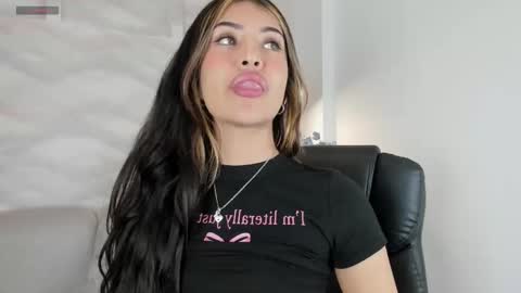 babyyfortune_ online show from November 26, 2025, 8:54 pm