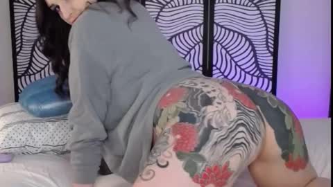 Ava online show from February 5, 2025, 2:08 am