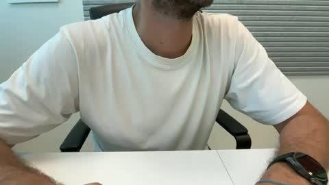 Snapshot of backtoureon chatting on June 30, 2026, 10:27 am backtoureon online show from June 30, 2026, 10:27 am
