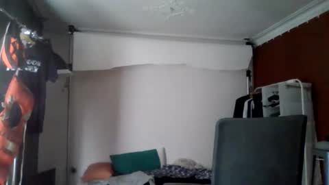 Snapshot of backuphoney chatting on November 30, 2025, 12:09 pm Honey online show from November 30, 2025, 12:09 pm