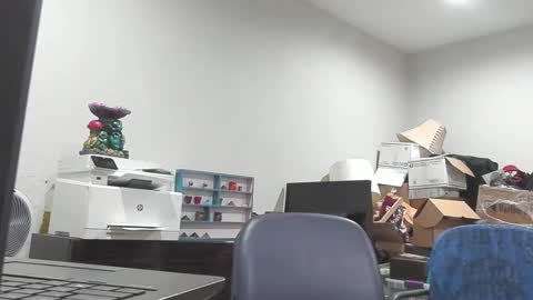 Snapshot of bad_boy4u2abuse chatting on October 2, 2025, 1:34 am bad_boy4u2abuse online show from October 2, 2025, 1:34 am