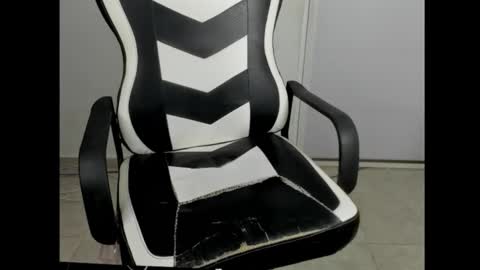 Snapshot of bad_boy_master_findom chatting on February 19, 2026, 7:43 pm bad_boy_master_findom online show from February 19, 2026, 7:43 pm