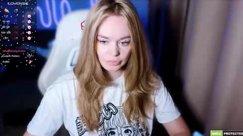 Snapshot of bad_girl009 chatting on September 15, 2025, 6:19 pm Lin online show from September 15, 2025, 6:19 pm