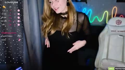 Snapshot of bad_girl009 chatting on October 18, 2025, 4:30 pm Lin online show from October 18, 2025, 4:30 pm