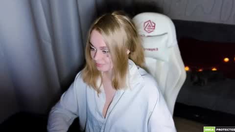 Snapshot of bad_girl009 chatting on October 28, 2025, 1:53 am Lin online show from October 28, 2025, 1:53 am