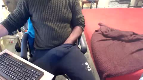 Snapshot of badbulgaro chatting on December 14, 2025, 7:14 am badbulgaro online show from December 14, 2025, 7:14 am