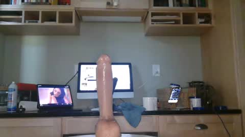 baddaddy1304 online show from June 10, 2026, 10:41 pm