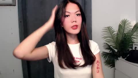 Snapshot of baddie_bunnyx chatting on May 6, 2026, 12:32 pm Hello im your lovely Cheska online show from May 6, 2026, 12:32 pm