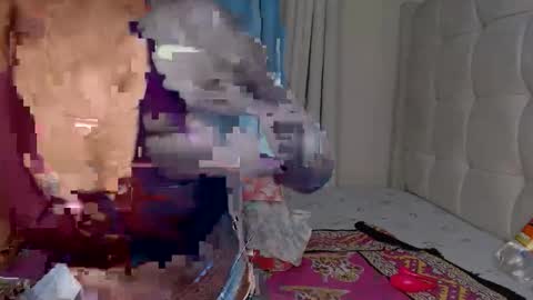 Snapshot of baddie_caramell chatting on October 5, 2025, 4:22 am baddie_caramell online show from October 5, 2025, 4:22 am