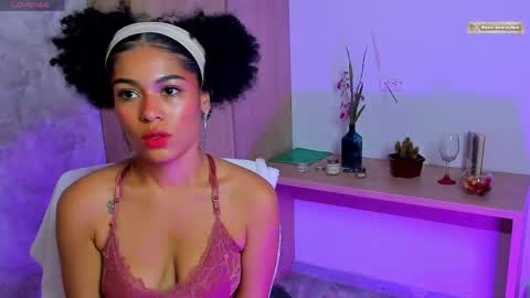 BADDIE DELAYLA online show from May 1, 2026, 7:07 pm