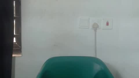 Snapshot of baddiebitchx chatting on June 30, 2026, 8:37 am baddiebitchx online show from June 30, 2026, 8:37 am