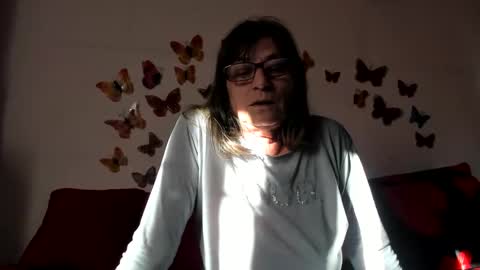 Snapshot of badgg chatting on December 15, 2024, 12:06 pm Gina online show from December 15, 2024, 12:06 pm