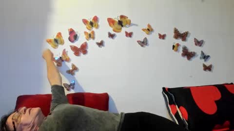 Snapshot of badgg chatting on December 17, 2024, 6:20 pm Gina online show from December 17, 2024, 6:20 pm