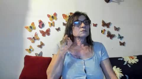 Snapshot of badgg chatting on January 3, 2025, 4:27 pm Gina online show from January 3, 2025, 4:27 pm