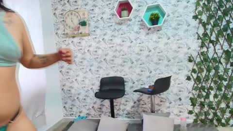 candy and dayan online show from June 3, 2026, 2:33 pm