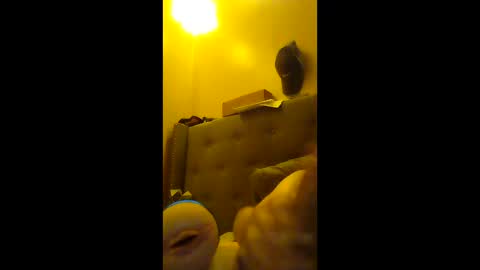 Snapshot of badland2017 chatting on March 14, 2026, 6:52 am badland2017 online show from March 14, 2026, 6:52 am