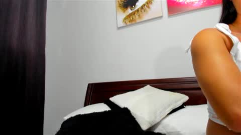 Snapshot of badoozdoll69 chatting on March 6, 2025, 2:51 am Alexandra Independent model online show from March 6, 2025, 2:51 am