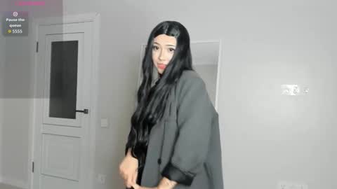 bae_lyn online show from October 22, 2025, 1:22 pm