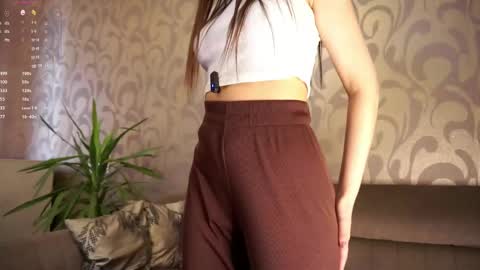 Hello my name is Ariella online show from May 9, 2026, 7:02 am
