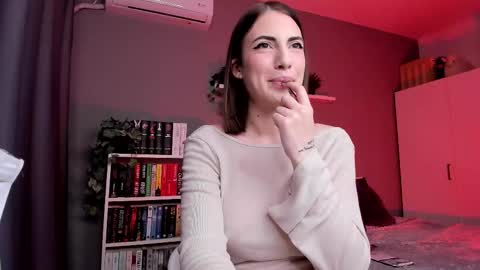 Snapshot of baeblossom chatting on November 11, 2025, 4:18 pm Blossom online show from November 11, 2025, 4:18 pm