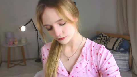 Kate online show from June 5, 2026, 4:13 pm
