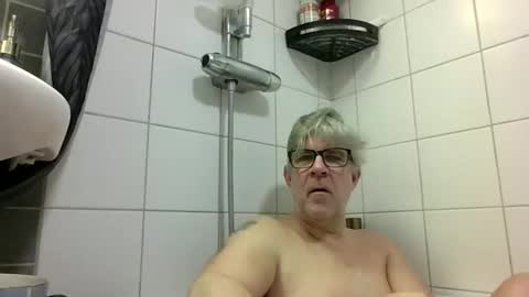 baggelina75 online show from February 22, 2026, 4:27 pm