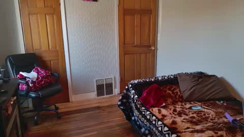 bahdangel online show from March 4, 2026, 9:10 pm