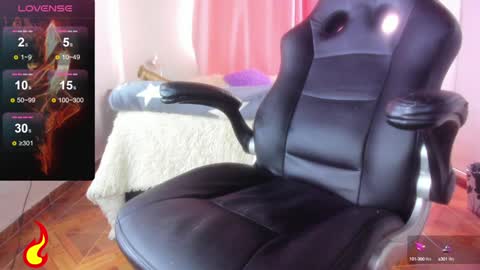 IM BAILEY online show from February 4, 2025, 5:23 pm