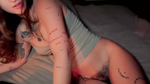 Snapshot of bambi______ chatting on December 13, 2024, 12:31 am fae online show from December 13, 2024, 12:31 am