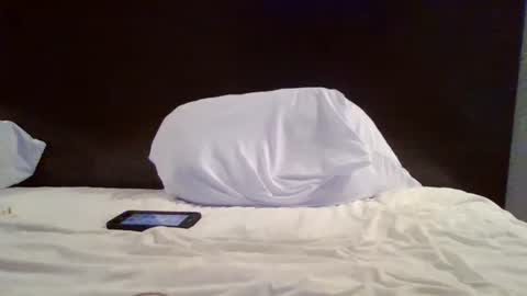 Snapshot of bambisexunit chatting on February 22, 2025, 5:57 pm AbeSexxxx online show from February 22, 2025, 5:57 pm