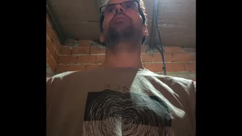 Snapshot of banana_argen_15 chatting on December 16, 2025, 1:54 am Ezequiel online show from December 16, 2025, 1:54 am