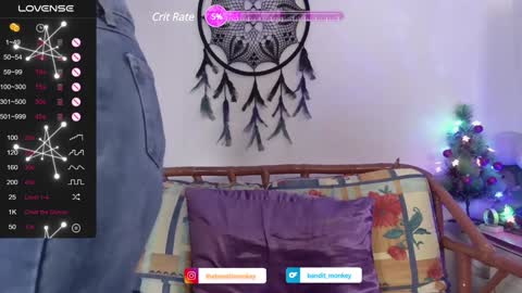 Snapshot of bandit_monkey chatting on December 24, 2024, 1:59 am V E R O N I C A online show from December 24, 2024, 1:59 am