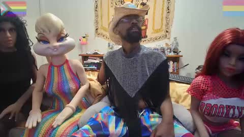 Snapshot of bandohusbando chatting on May 12, 2026, 2:19 am Bando Husbando online show from May 12, 2026, 2:19 am