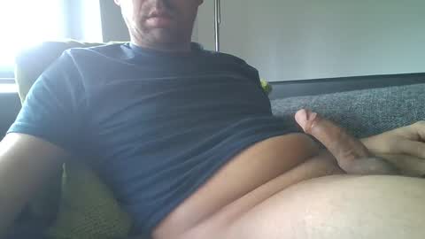 Snapshot of bangboom88 chatting on January 31, 2025, 1:12 pm Mark online show from January 31, 2025, 1:12 pm