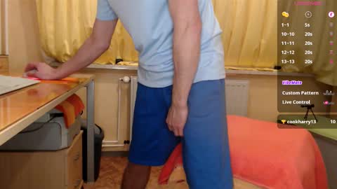 Snapshot of banschie chatting on November 23, 2025, 8:19 pm online show from November 23, 2025, 8:19 pm