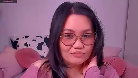 Barbie Kim online show from December 21, 2025, 9:27 am