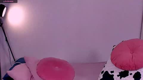 Barbie Kim online show from April 7, 2026, 2:23 am