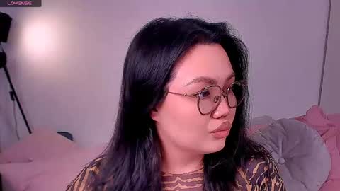 Barbie Kim online show from May 23, 2026, 2:17 am