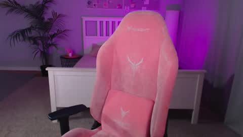 Snapshot of barbara_brylska chatting on October 16, 2025, 2:07 pm Barb online show from October 16, 2025, 2:07 pm