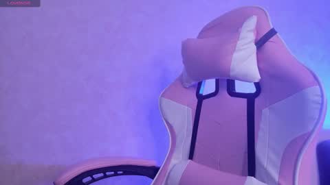 Snapshot of barbara_dennis chatting on February 24, 2025, 1:24 am barbara_dennis online show from February 24, 2025, 1:24 am