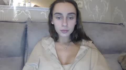 Kate online show from November 15, 2025, 4:25 pm