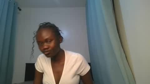 Snapshot of barbie_queen2 chatting on February 5, 2026, 11:31 pm queen online show from February 5, 2026, 11:31 pm