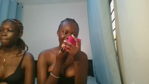 Snapshot of barbie_queen2 chatting on February 16, 2026, 4:30 am queen online show from February 16, 2026, 4:30 am