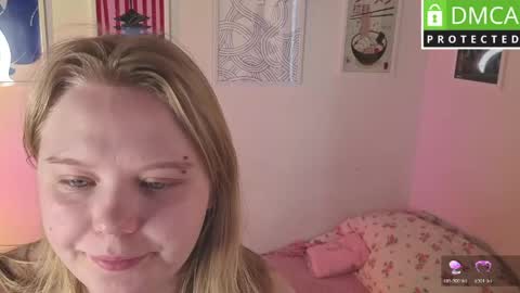Snapshot of barbie_staze chatting on May 14, 2026, 7:15 am Barbie Staze online show from May 14, 2026, 7:15 am