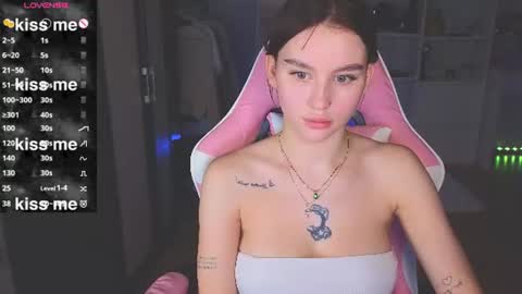 Snapshot of barbieee_doll chatting on July 8, 2026, 9:52 pm Eva online show from July 8, 2026, 9:52 pm