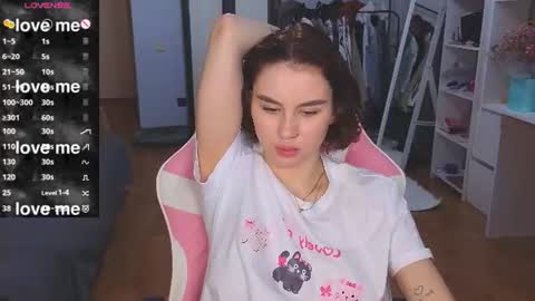 Snapshot of barbieee_doll chatting on July 26, 2026, 1:29 pm Eva online show from July 26, 2026, 1:29 pm