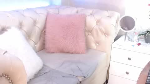 barbiefox_ online show from April 18, 2026, 1:20 am