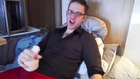 Snapshot of barebearstudio chatting on March 20, 2026, 4:12 pm barebearstudio online show from March 20, 2026, 4:12 pm