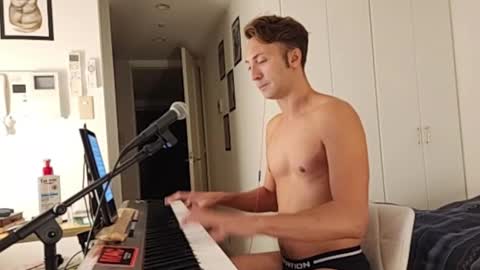 Snapshot of barebritpianist chatting on October 4, 2025, 8:34 am BareBritPianist online show from October 4, 2025, 8:34 am