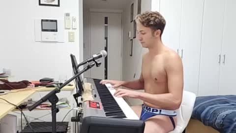 Snapshot of barebritpianist chatting on October 14, 2025, 7:20 am BareBritPianist online show from October 14, 2025, 7:20 am